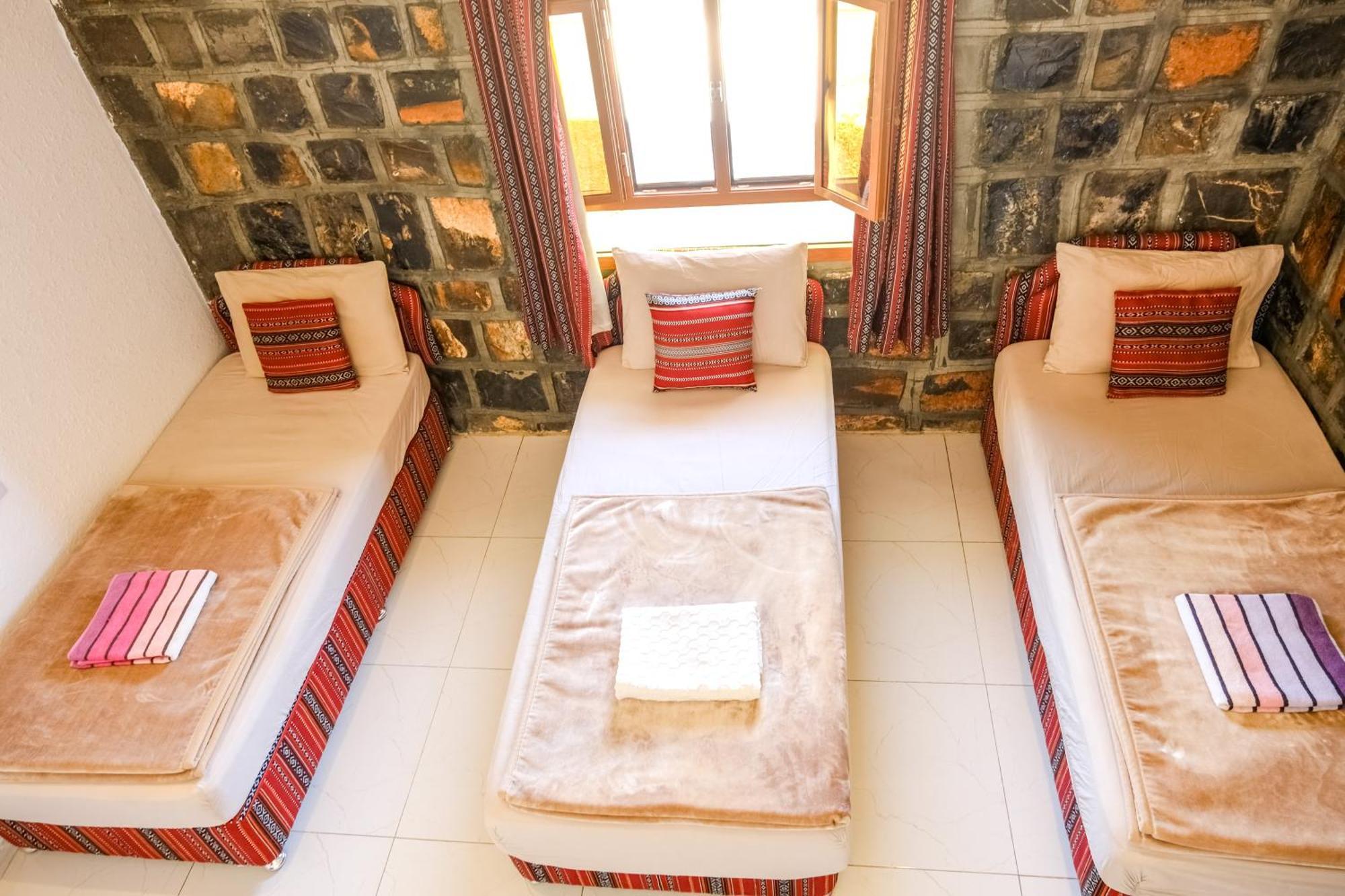 Jabal Shams Mountain Rest House Al Hub Bagian luar foto